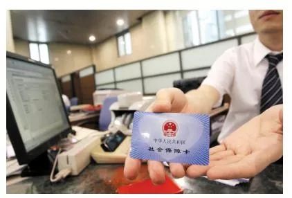 瑞安最新社保卡去药店套现方法分析(最方便真实的瑞安社保卡药店套现,药店老板有责任吗方法)